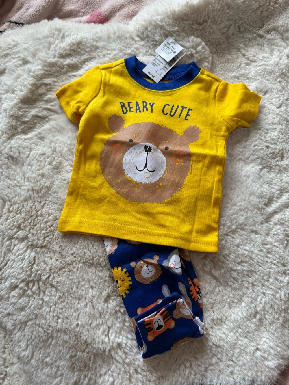 The Children's Place Yellow Bear Graphic Pajama Set with Blue Pants. NWT